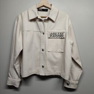 Zara Denim Jacket Women Size M Cream Studded Collared Casual Winter Streetwear
